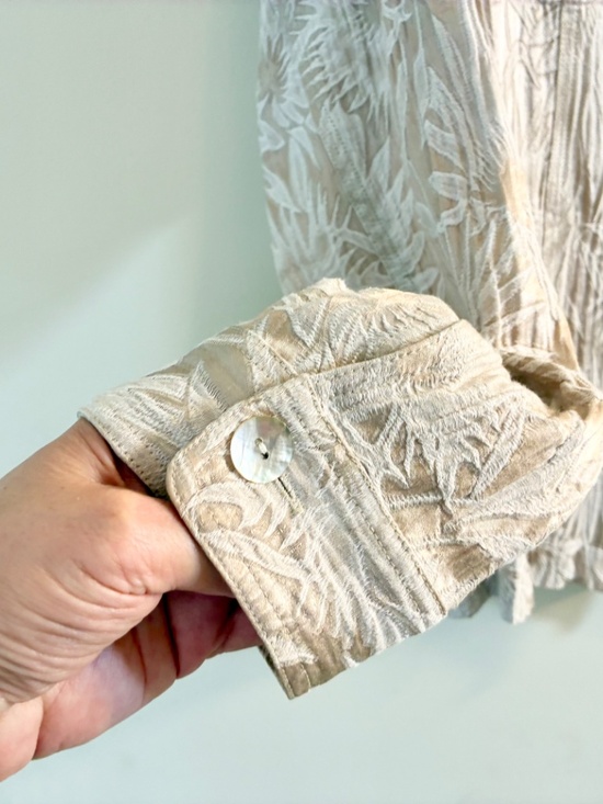 Chico’s Lightweight Jacket/Button Up Top - Picture 6 of 11